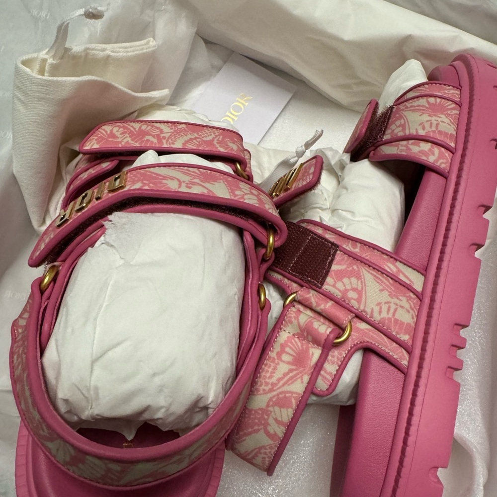 Dior peacock pink sandals size 38.5 brand new never worn